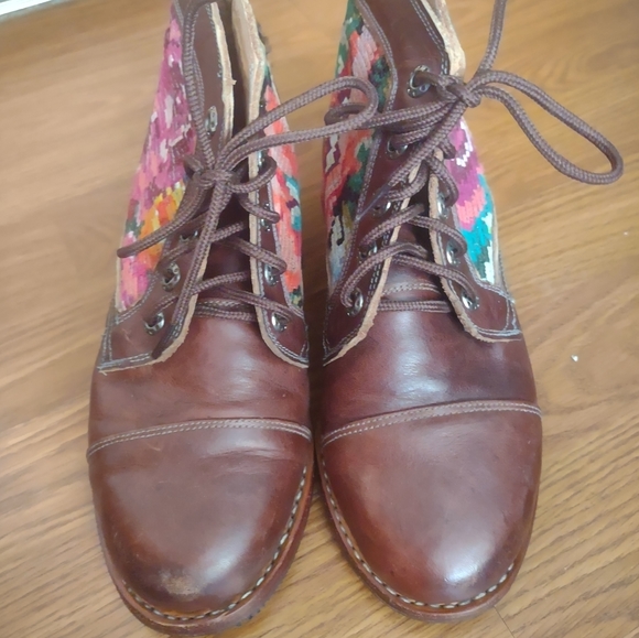 Women's leather boots - Picture 3 of 3